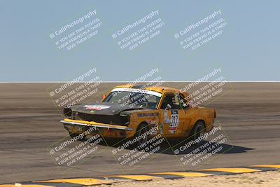 media/Oct-15-2023-Lucky Dog Racing Chuckwalla (Sun) [[f659570f60]]/2nd Stint Bowl/